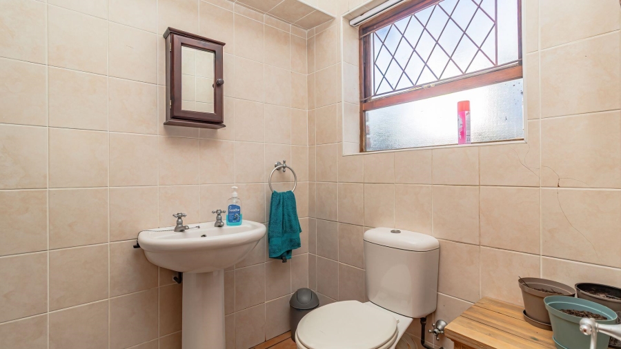 6 Bedroom Property for Sale in Tergniet Western Cape